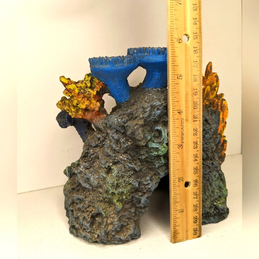 Resin Aquarium Ornament Rocks Corral Treasure Chest Aquarium Landscape Z-1